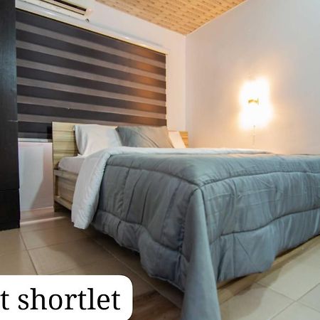 Synott Apartment Ikeja Luaran gambar
