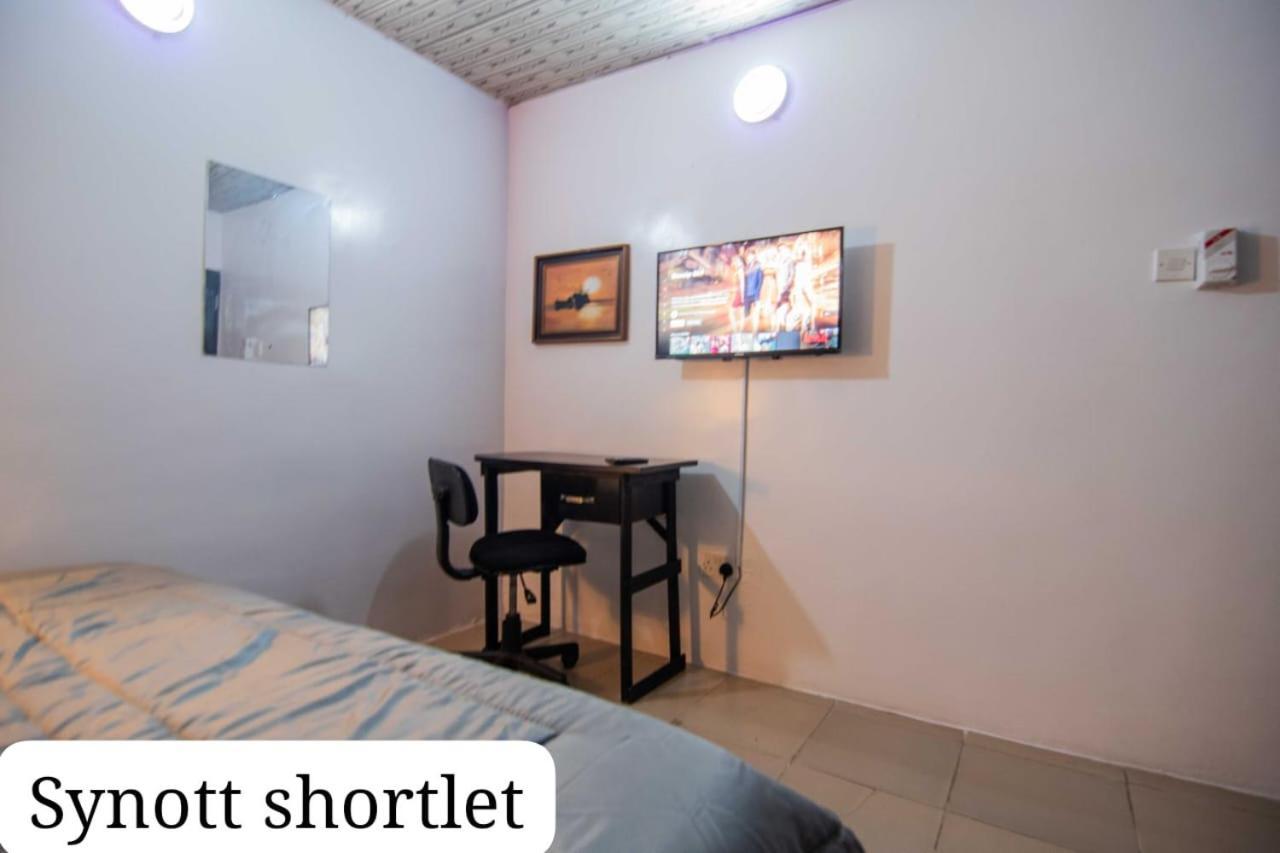 Synott Apartment Ikeja Luaran gambar