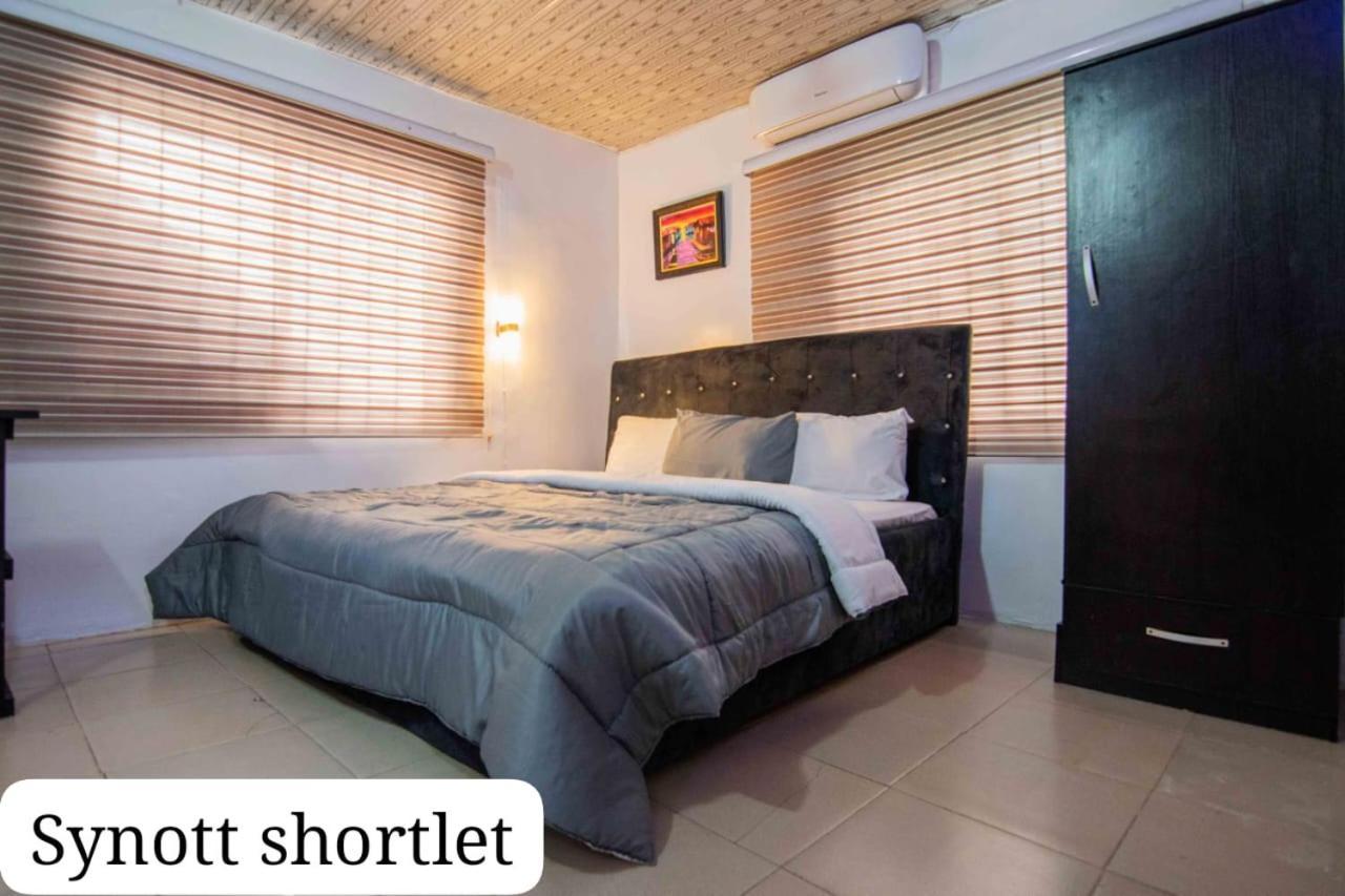 Synott Apartment Ikeja Luaran gambar
