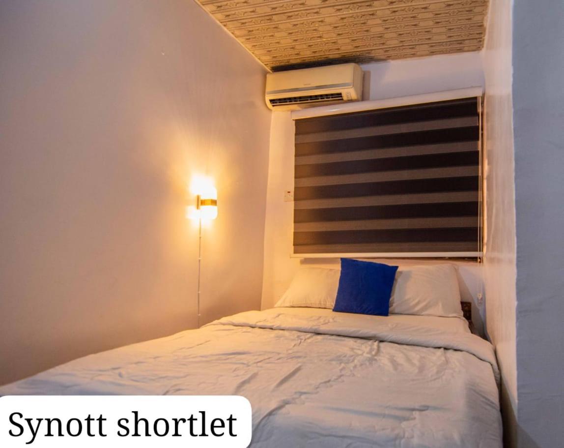 Synott Apartment Ikeja Luaran gambar
