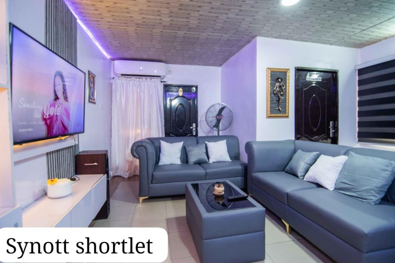 Synott Apartment Ikeja Luaran gambar