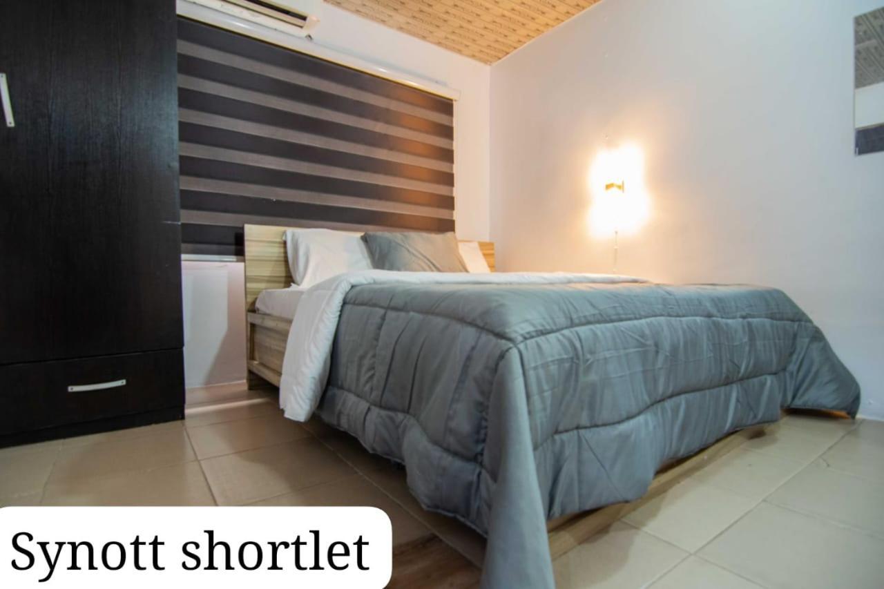 Synott Apartment Ikeja Luaran gambar